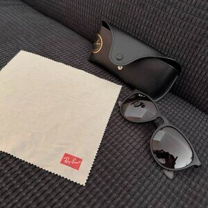 Women's RayBan Erika Classic Polarized Black